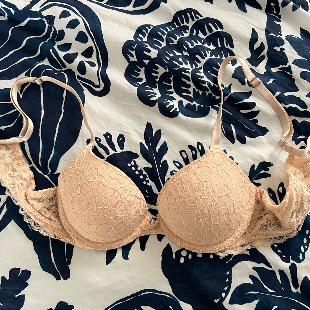 Aerie Harper Memory Foam Lace Bra